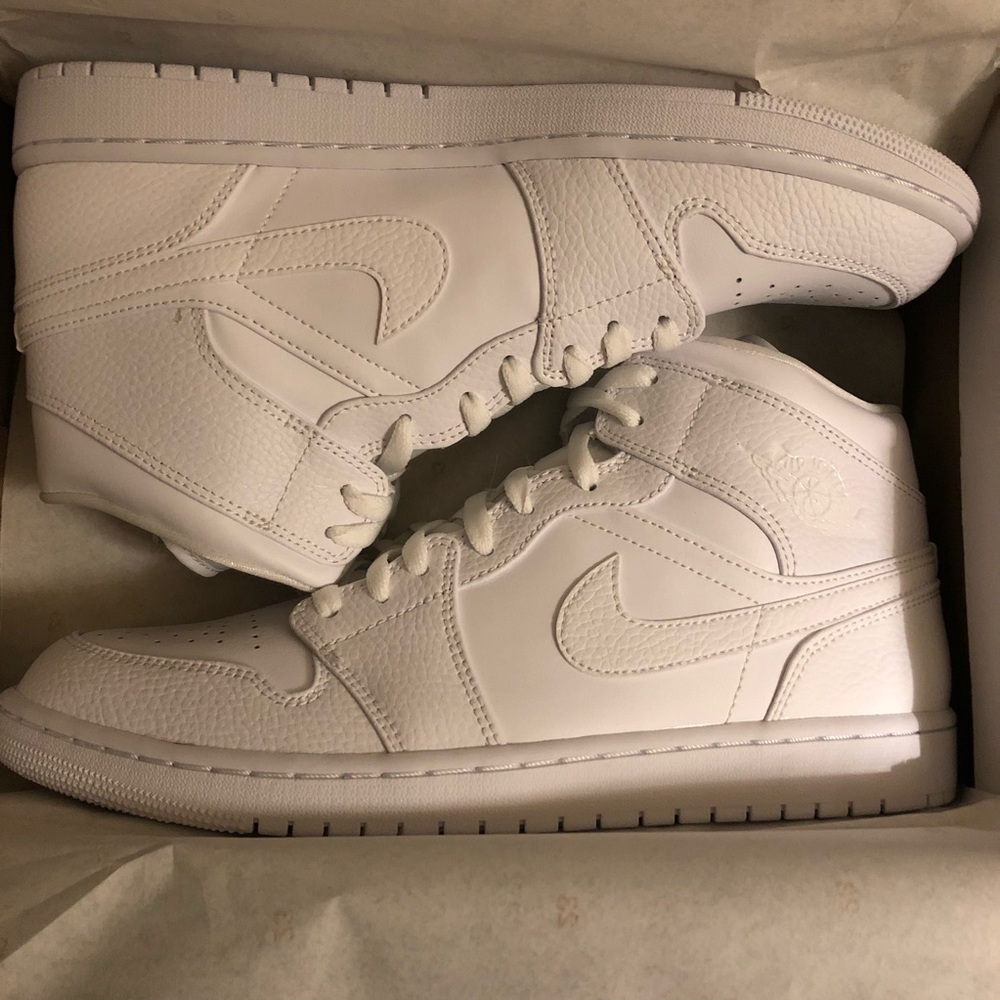 NIB triple white Jordan 2020 size 11.5